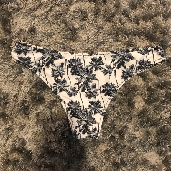 Black/White Palm Tree Bikini bottoms! - Picture 2 of 2